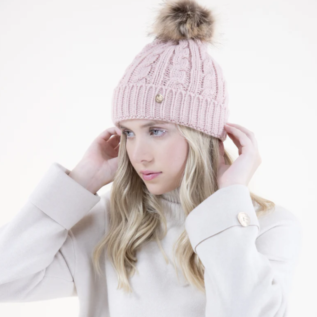 Very Moda Cable Knitted Beanie w/ Pom Pom