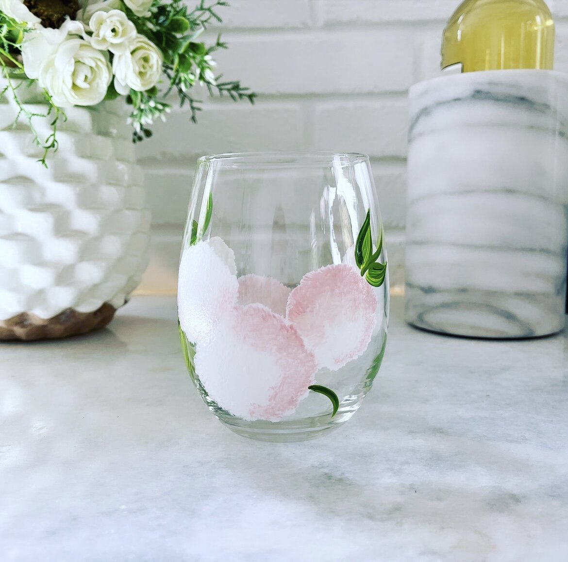 Wine by Design Handpainted Hydrangea Stemless Glass