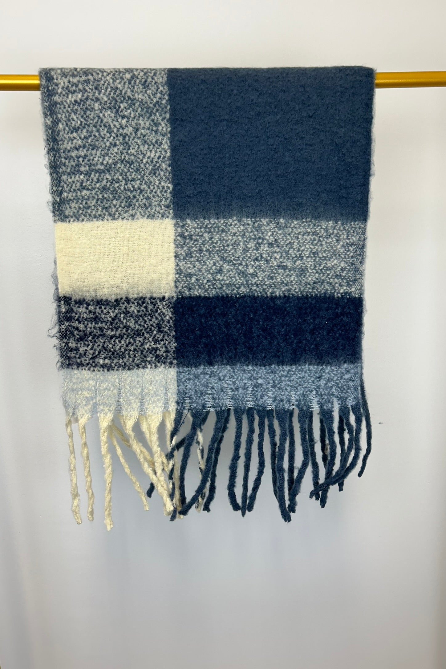 Asymmetric Large Plaid Scarf