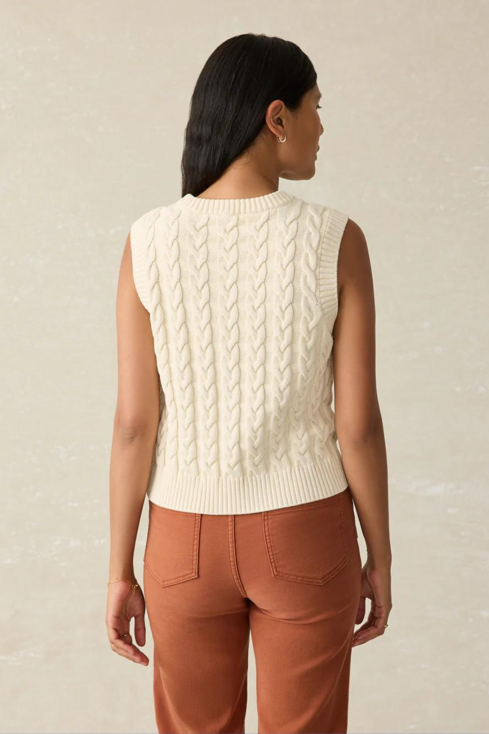 Faherty Sunwashed Sweater Vest - Turtle Dove