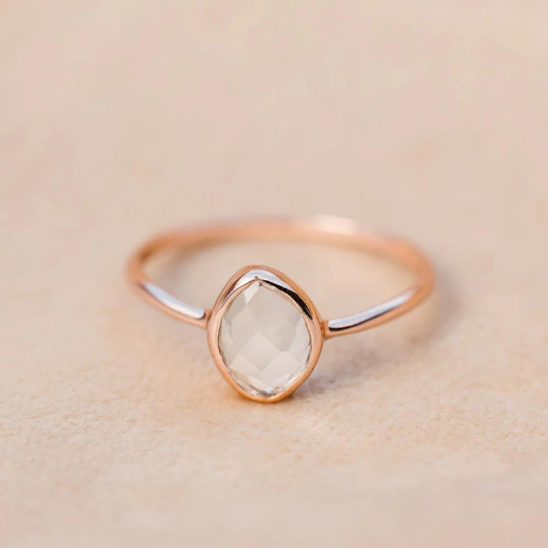 Pura Vida Organic Stone Clear Quartz Ring - The Cottage