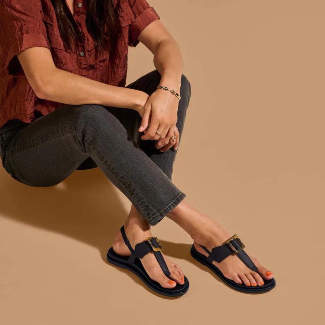 Olukai La'i T-Bar Sandals - Black